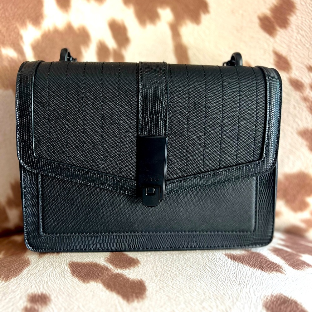 Elegant Black Women's Bag